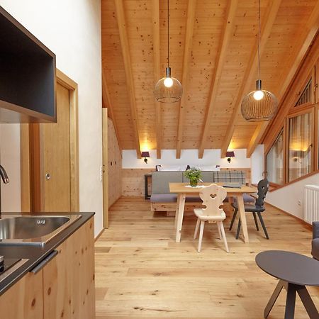 Natura Boutique Chalet Wellness Spa Dobbiaco Esterno foto