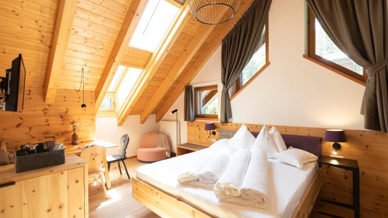 Natura Boutique Chalet Wellness Spa Dobbiaco Esterno foto