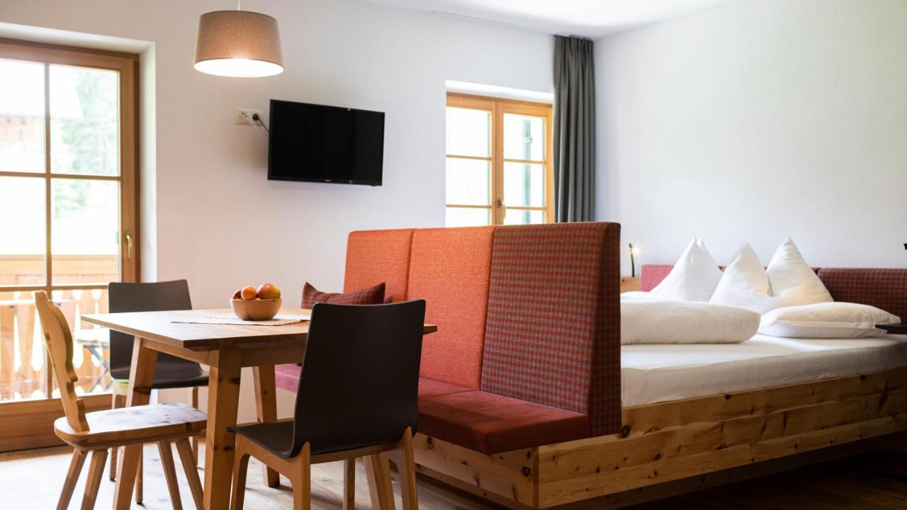 Natura Boutique Chalet Wellness Spa Dobbiaco Esterno foto