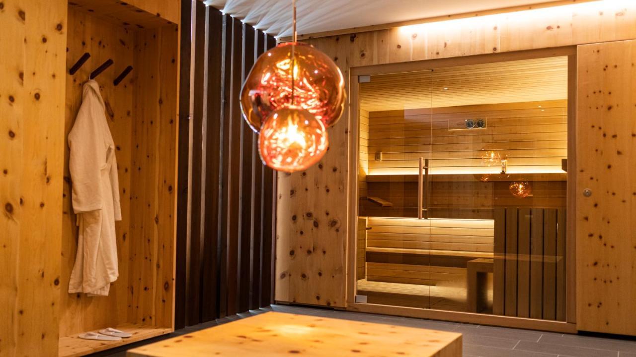 Natura Boutique Chalet Wellness Spa Dobbiaco Esterno foto