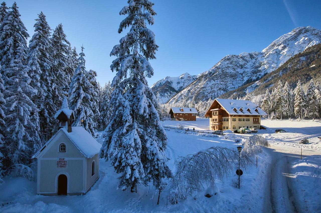 Natura Boutique Chalet Wellness Spa Dobbiaco Esterno foto
